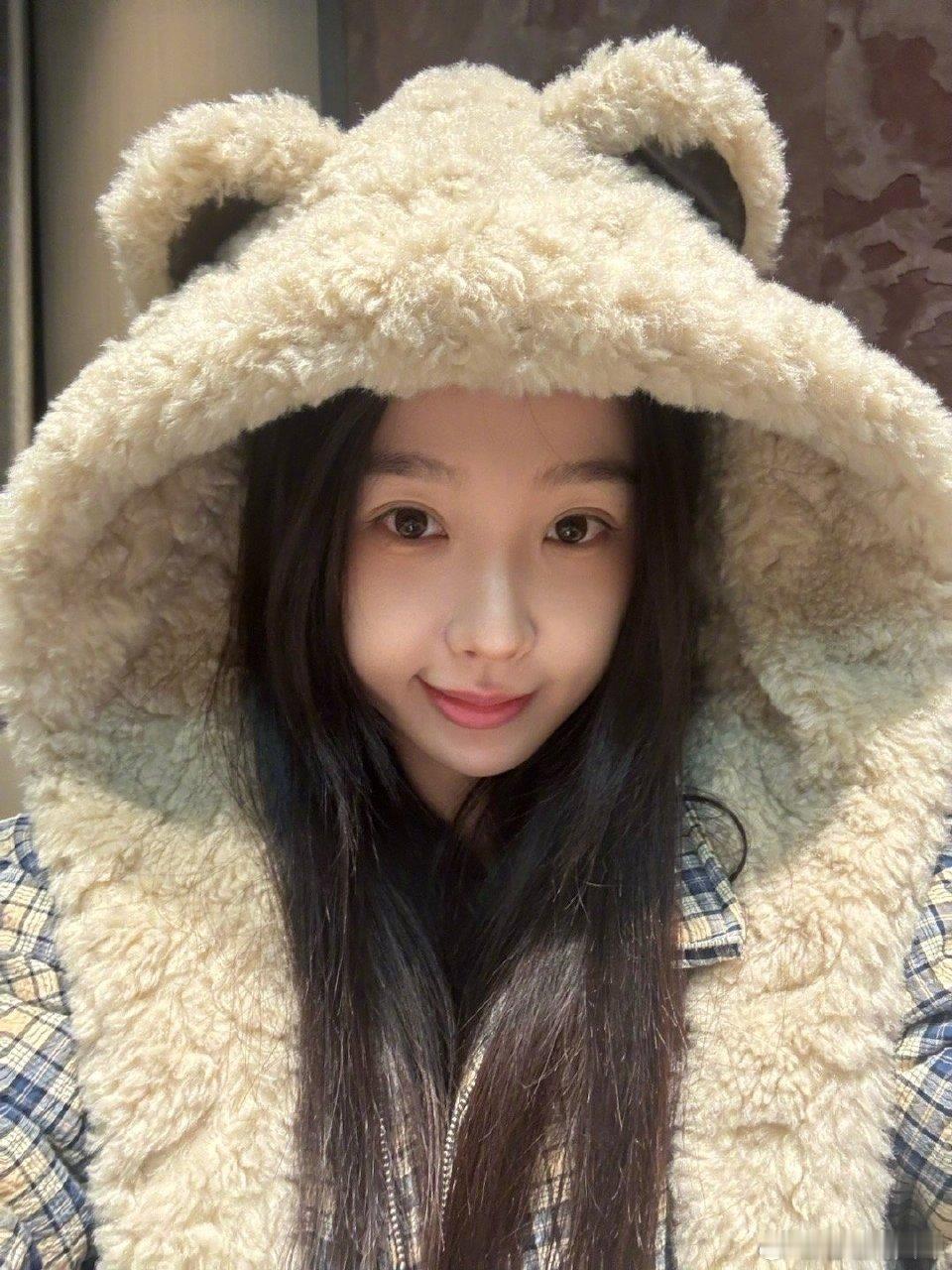 虞书欣跨年营业啦，美美萌萌的欣欣子虞书欣双轨