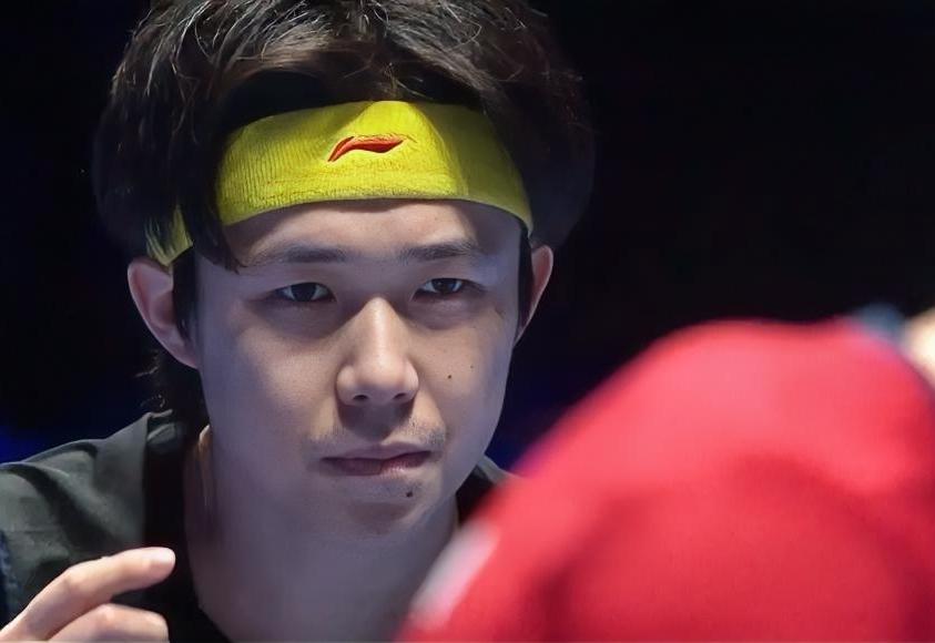 国乒男队是只剩一棵独苗，
但这棵独苗已经长成参天大树，
王楚钦战胜小勒布伦，
相