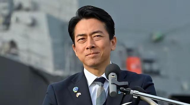 日本防卫大臣小泉进次郎日前表示，日本已在靠近中国的西南地区部署远程导弹。日本这次