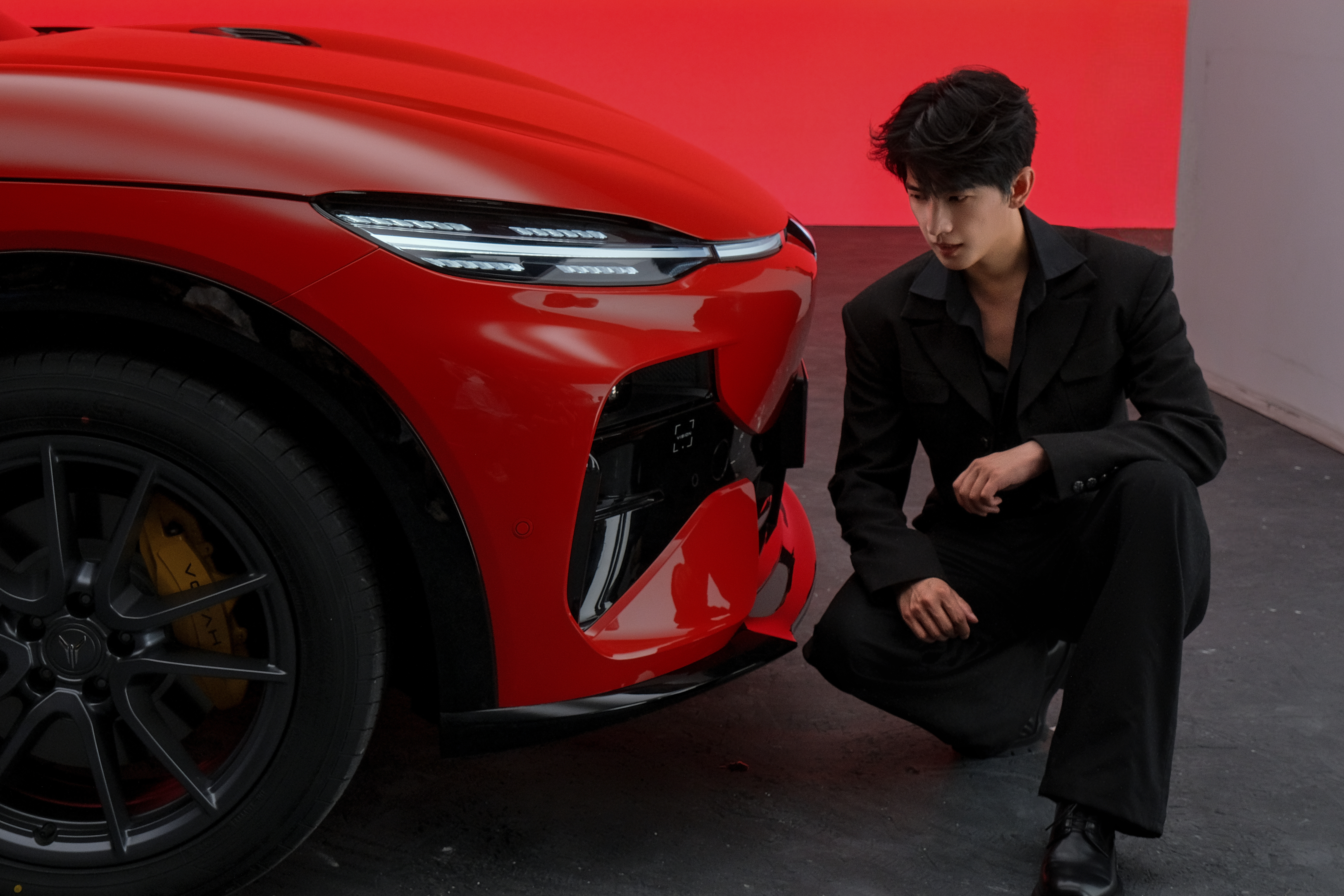 杨洋✖️今日营业造型大片 📷 🏎️ 