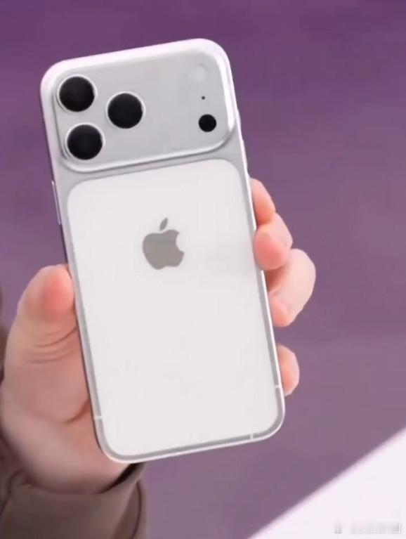 iPhone17ProMax最新机模 这代17Pro系列确实就长这样了，咋说呢，