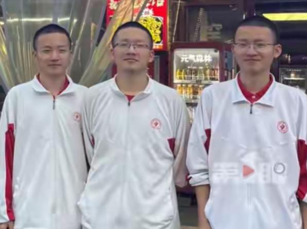 看到这个消息，妥妥的别人家的孩子。
贵州一户普通家庭的三胞胎兄弟高考大放异彩，三