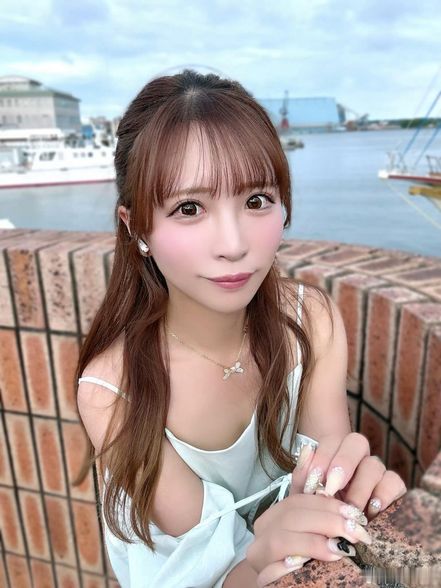 小那海あや 早晨一起赏风景
