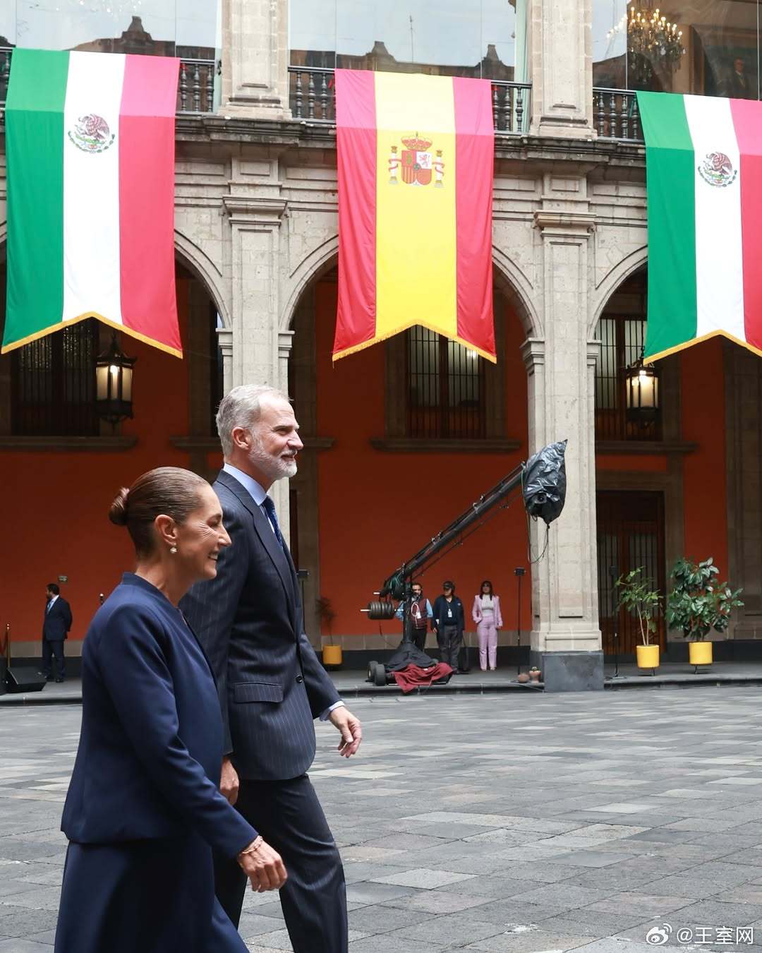 西班牙王室 🇪🇸6月25日，费利佩国王抵达墨西哥，墨西哥女总统克劳迪娅·辛鲍