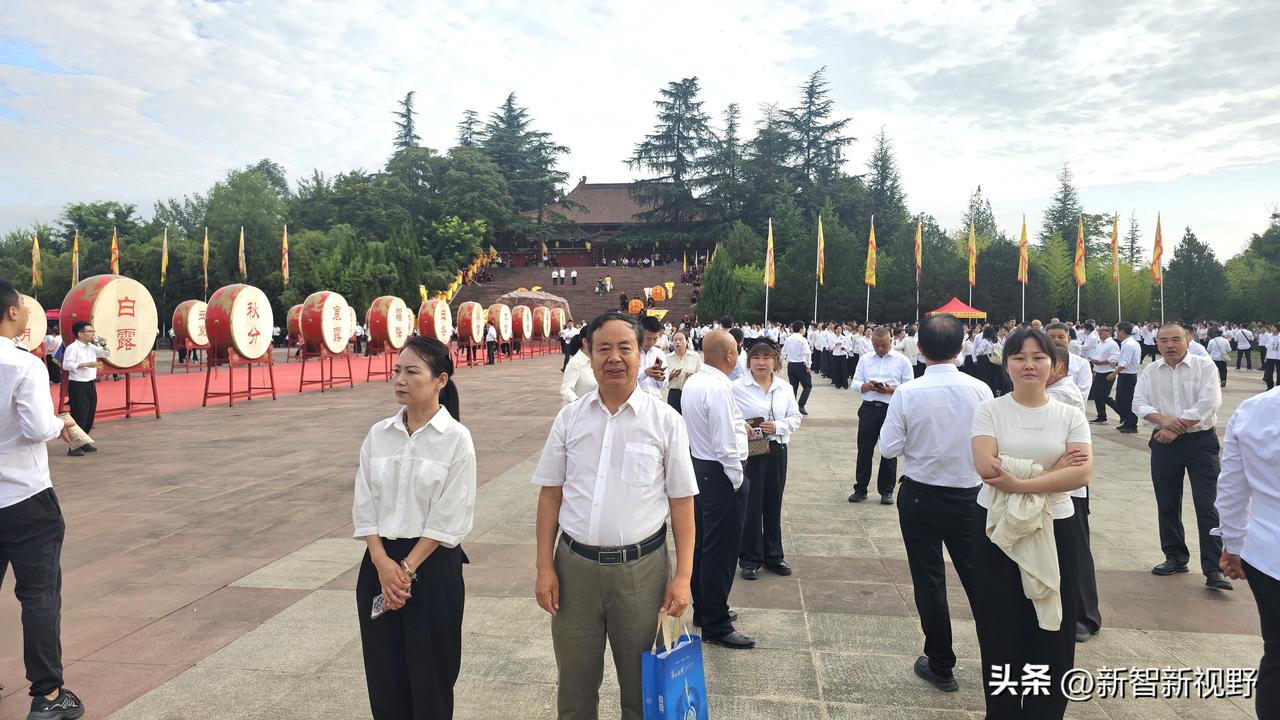 为何要举办世界华人炎帝故里寻根节慎终追远