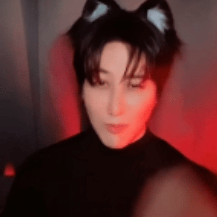 🎵半夜直播最高同时在线人数32.7万 🧣半夜直播破千万观看💎双轨剧超爆💥