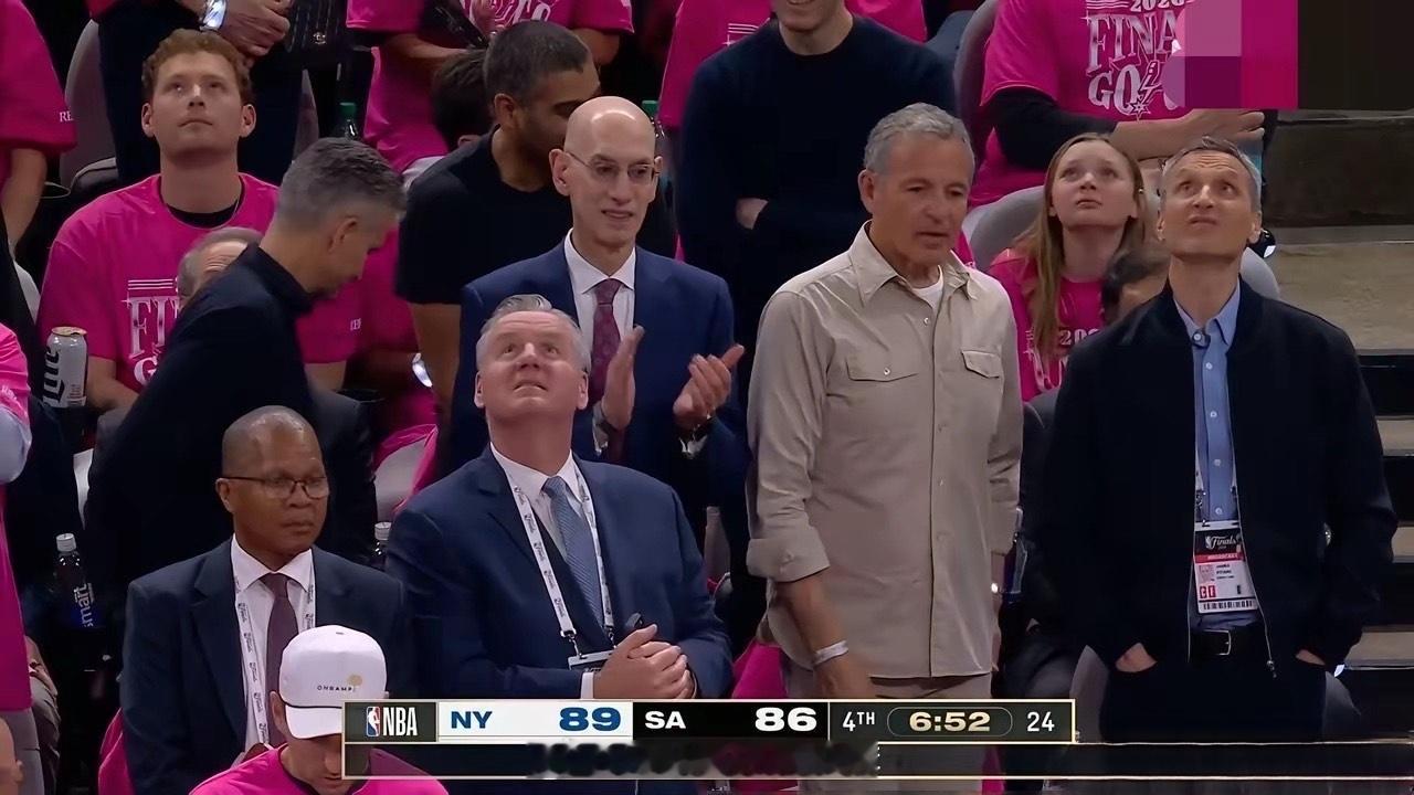 NBA总裁萧华坐不住了！不是因为布伦森打爆文班亚马，而是马刺主场输球方式太意外。