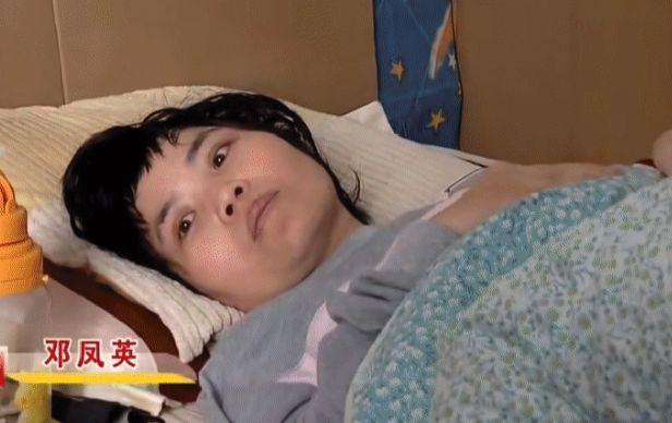 2015年，来自云南的34岁女子，因身体原因瘫痪在床，生活无法自理。她无父无母，