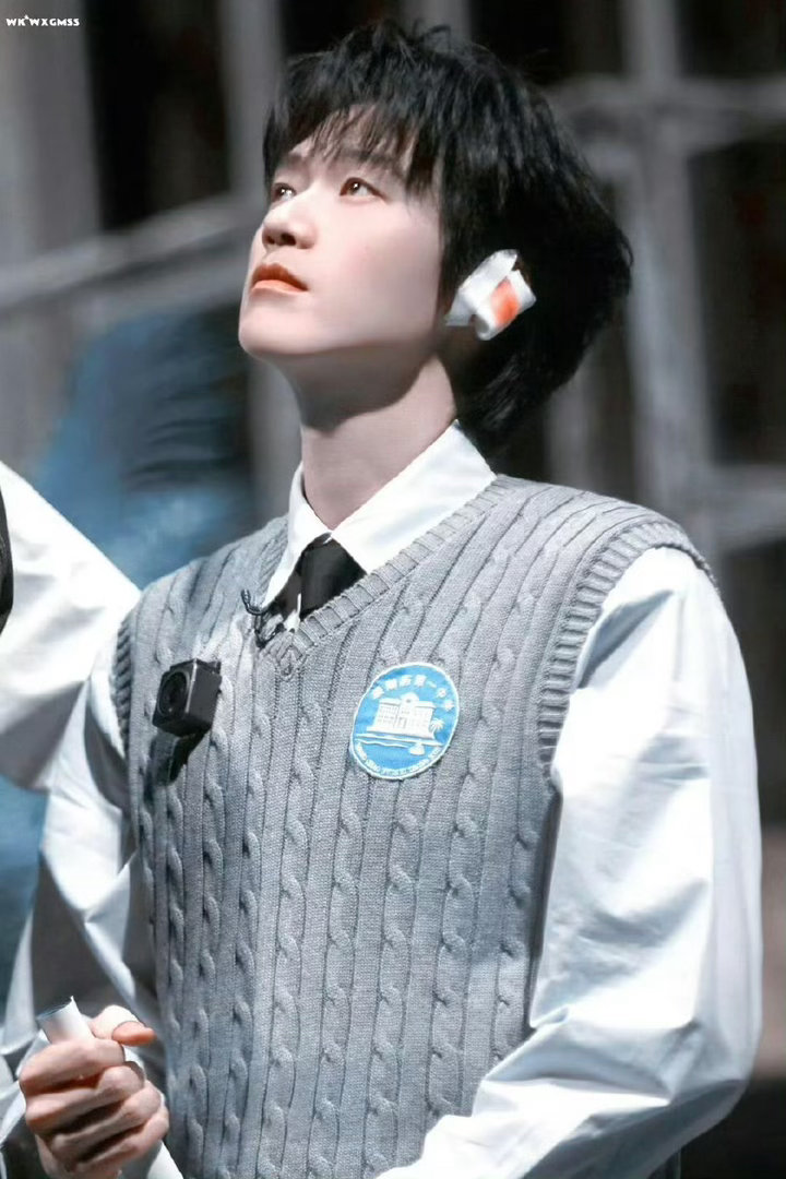 肖战带内娱一堆帅哥美女玩无限流十日终焉现在这个选角一整个期待住！帅哥美女齐聚无限