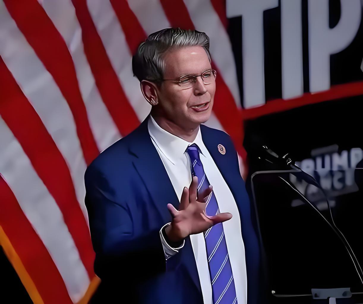 贝森特并非“善良”，而是“务实”了。

最近美国财长贝森特的一番评价，在国际社会