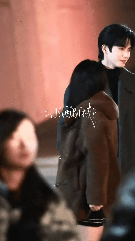 🐉这个眼神太晋江了  我看文脑补的男主带着爱意宠溺玩味的笑容就这样现偶的神呀！