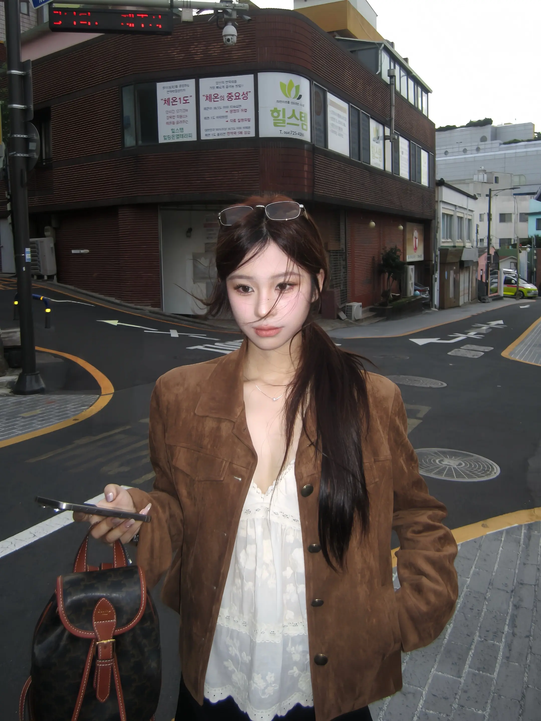 𝐬𝐡𝐚𝐫𝐞🍂入秋。