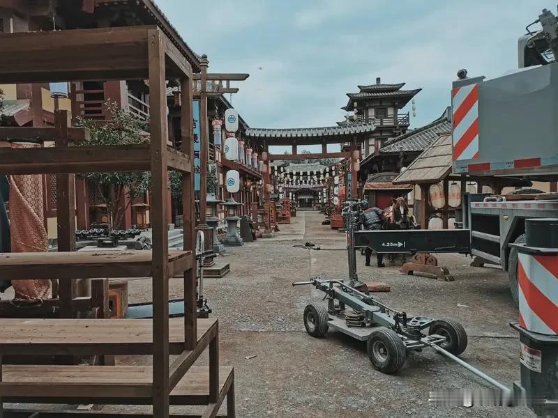 我可以刷很多遍的电视剧里，历史革命剧必须有姓名。像《特赦1959》，聚焦1959