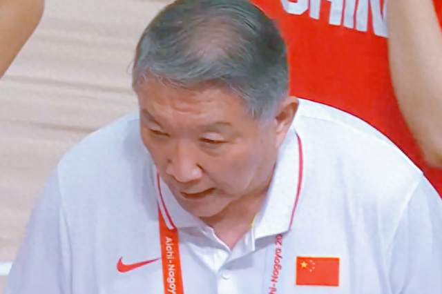 爆冷！内线碾压+半场领先5分，中国女篮为何13中0三分惨败韩国？