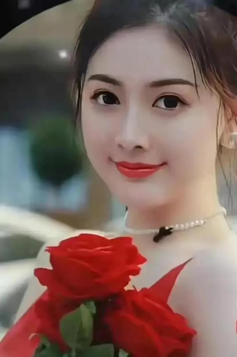 你知道吗
说男人
没有一个好东西
这样的女人是怎样的
据综合分析
她们是
下列情
