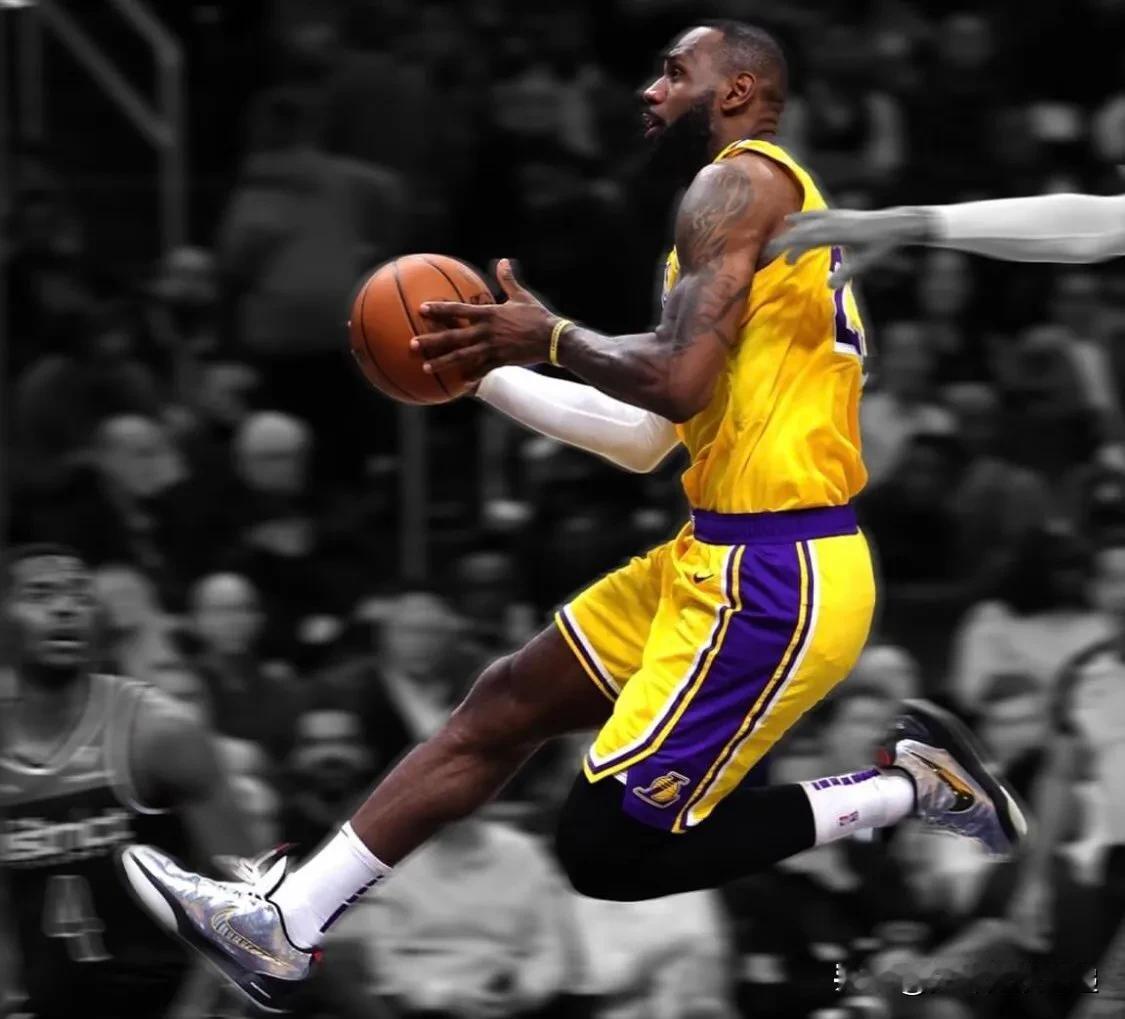 与其他人相比，勒布朗有多受欢迎？

▫️那么，勒布朗·詹姆斯在他的所有平台上已经