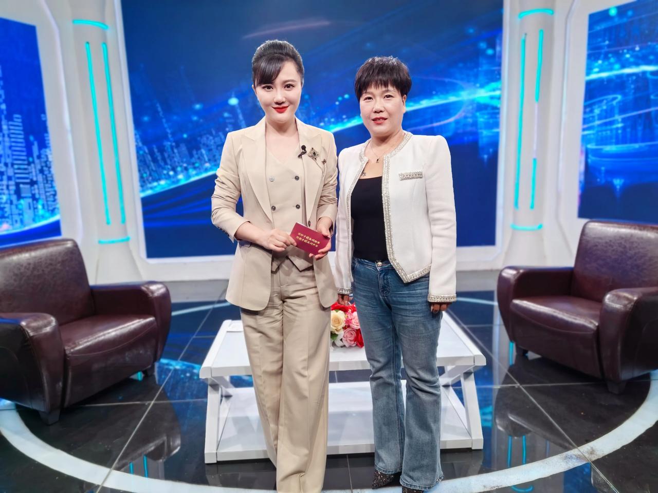 在乡村做少儿艺术培训，你敢想象吗？今天的受访嘉宾她说，看到乡村的孩子总比城市里得