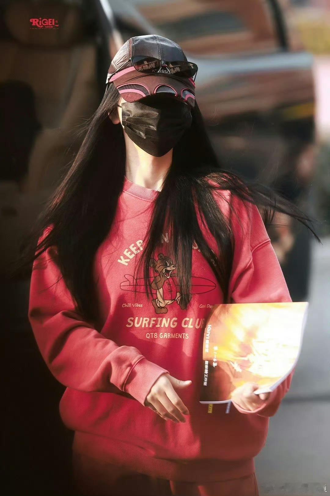 棣欣引力粉提纯速看！虞书欣手握《云初令》剧本美飒进组，事业批姐姐杀疯了！
家人们