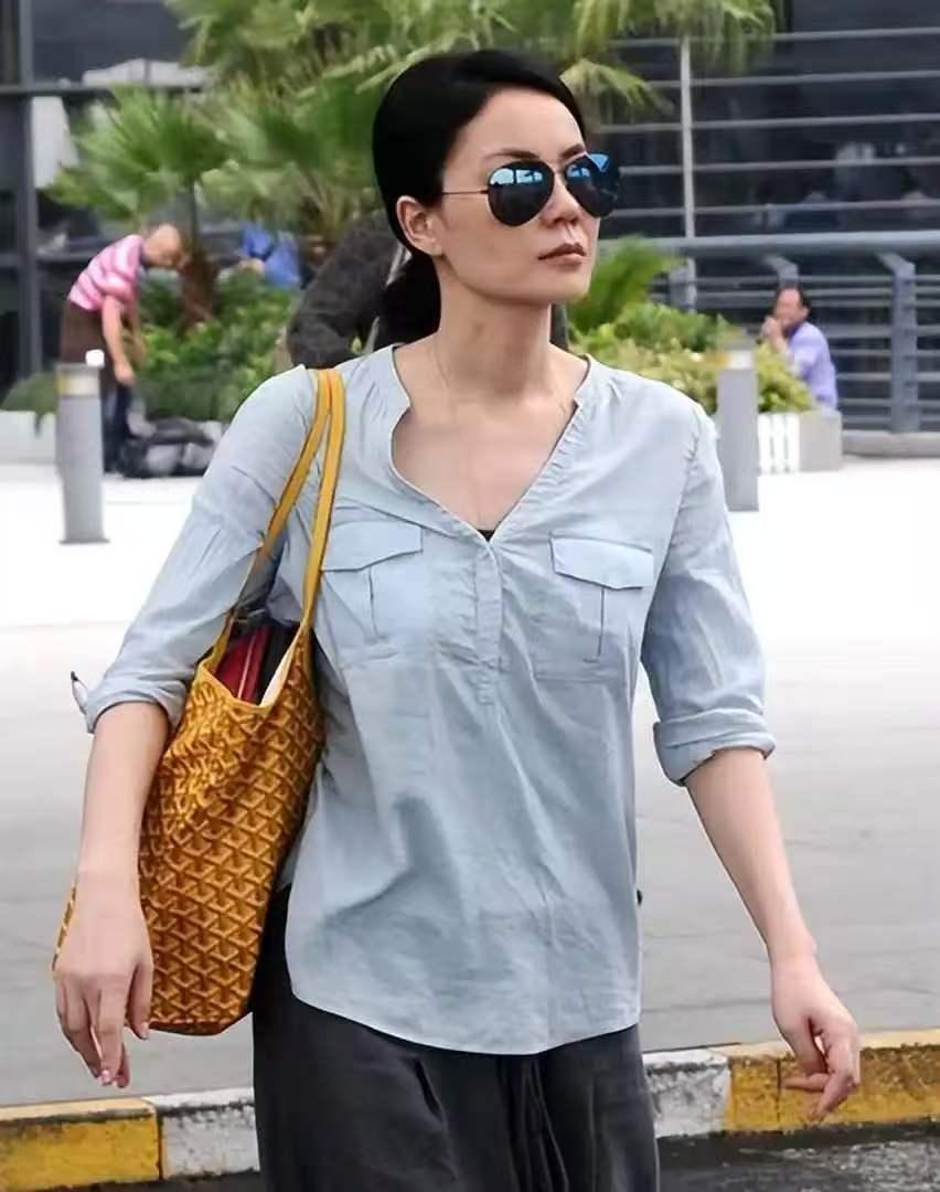 难怪王菲现在不混娱乐圈了，查了才知道，原来现在的她除了唱歌之外，还在忙着过好自己