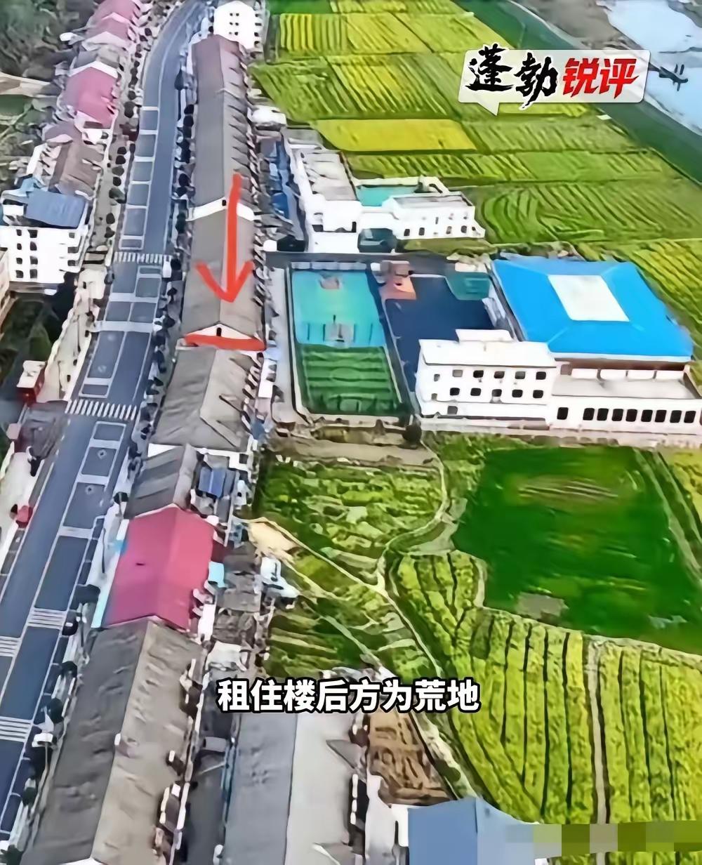 安徽6岁女童佩佩，被人杀害了。
六天、几百人的寻找，动用了无人机等高科技。
嫌疑