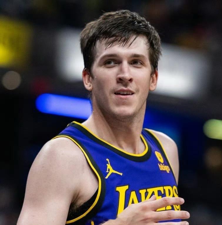 一位联盟高管向ESPN透露：‘我认为他会拿到3000万美元以上的年薪’，这一观点