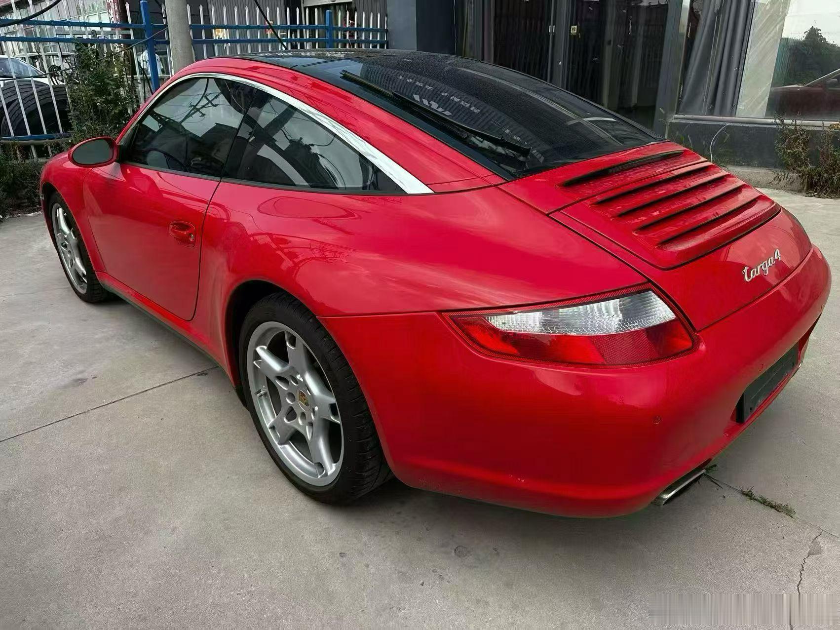 保时捷 911Targa 4，全车原版，两块喷漆，08年，仅仅行驶4万多公里 ，