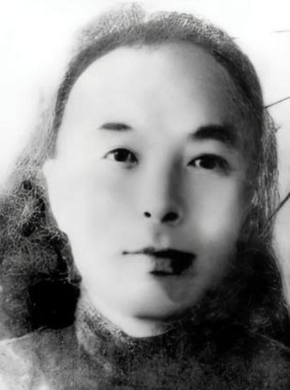 1946年，抗联将领李兆麟去一个年轻女子家里赴约，刚喝了一口茶后，他感觉有些头晕