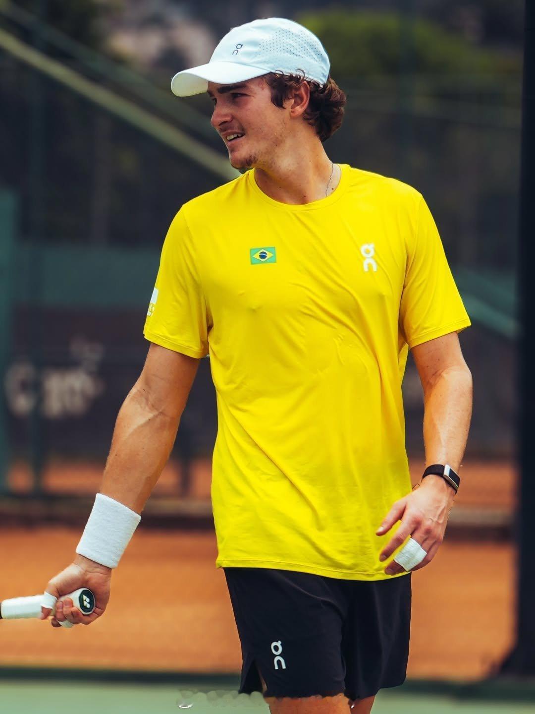 丰塞卡谈论他的教练吉列尔梅·特谢拉和心态“我们很有默契。他的想法和我不同——这就