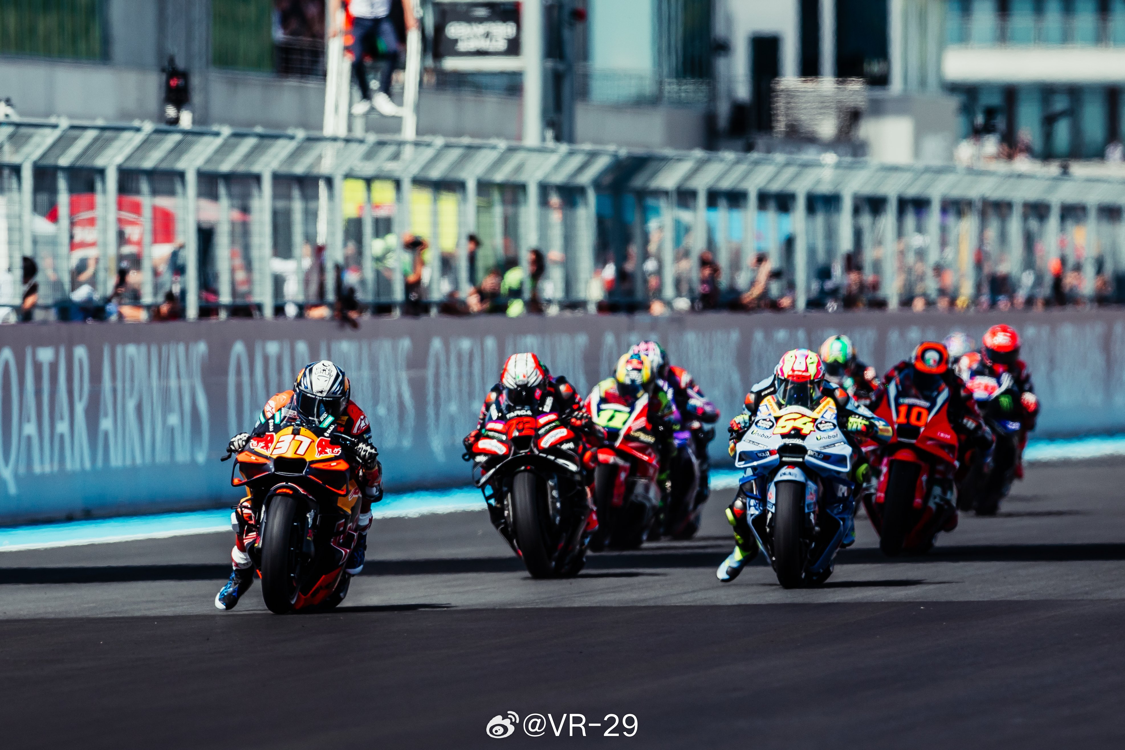 协议达成Motorsport.com认为，接下来的几天会陆续公布相关消息，包括：