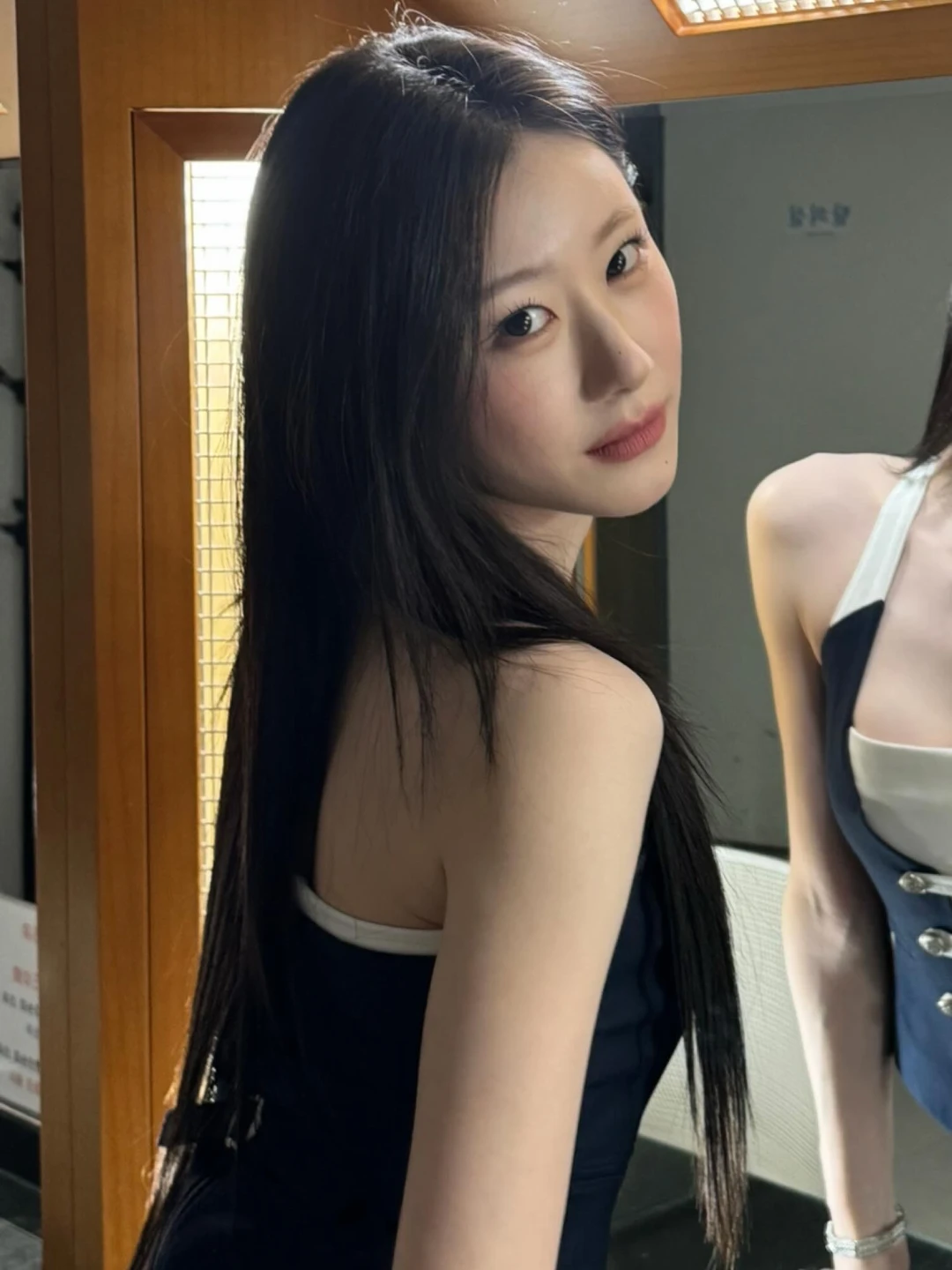 260524 李彩领ins更新