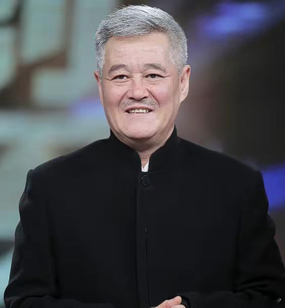 为什么赵本山不帮女儿直播带货？原因其实很好理解。不是赵本山对女儿不好，而是因为他