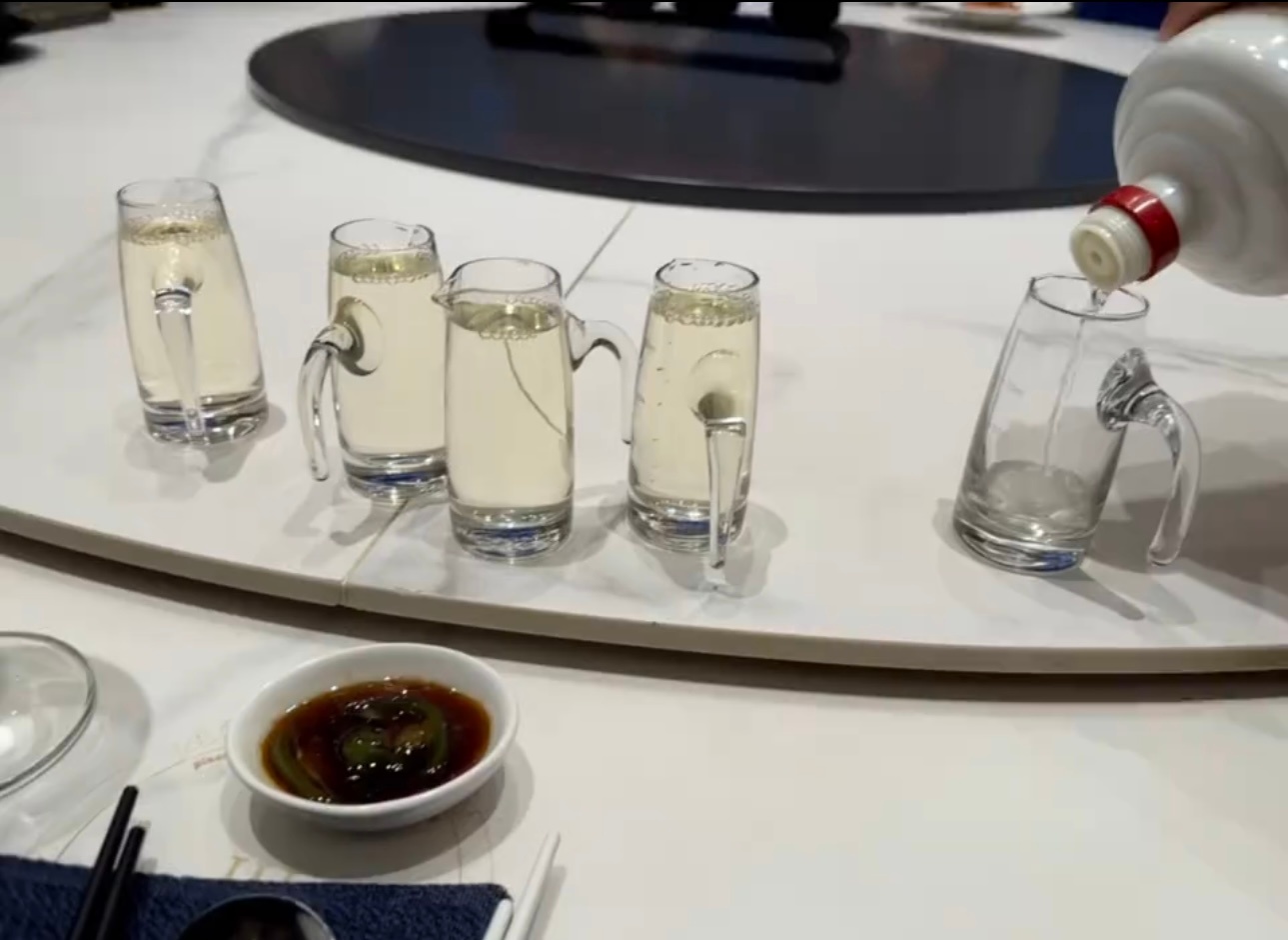 年少不知酱香味 喝懂已是不惑年 ​​​
