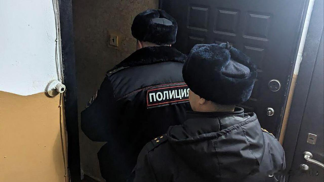 联邦委员会批准了一项法律，没收因批评普京政权而被迁徙者的财产。

俄罗斯联邦委员