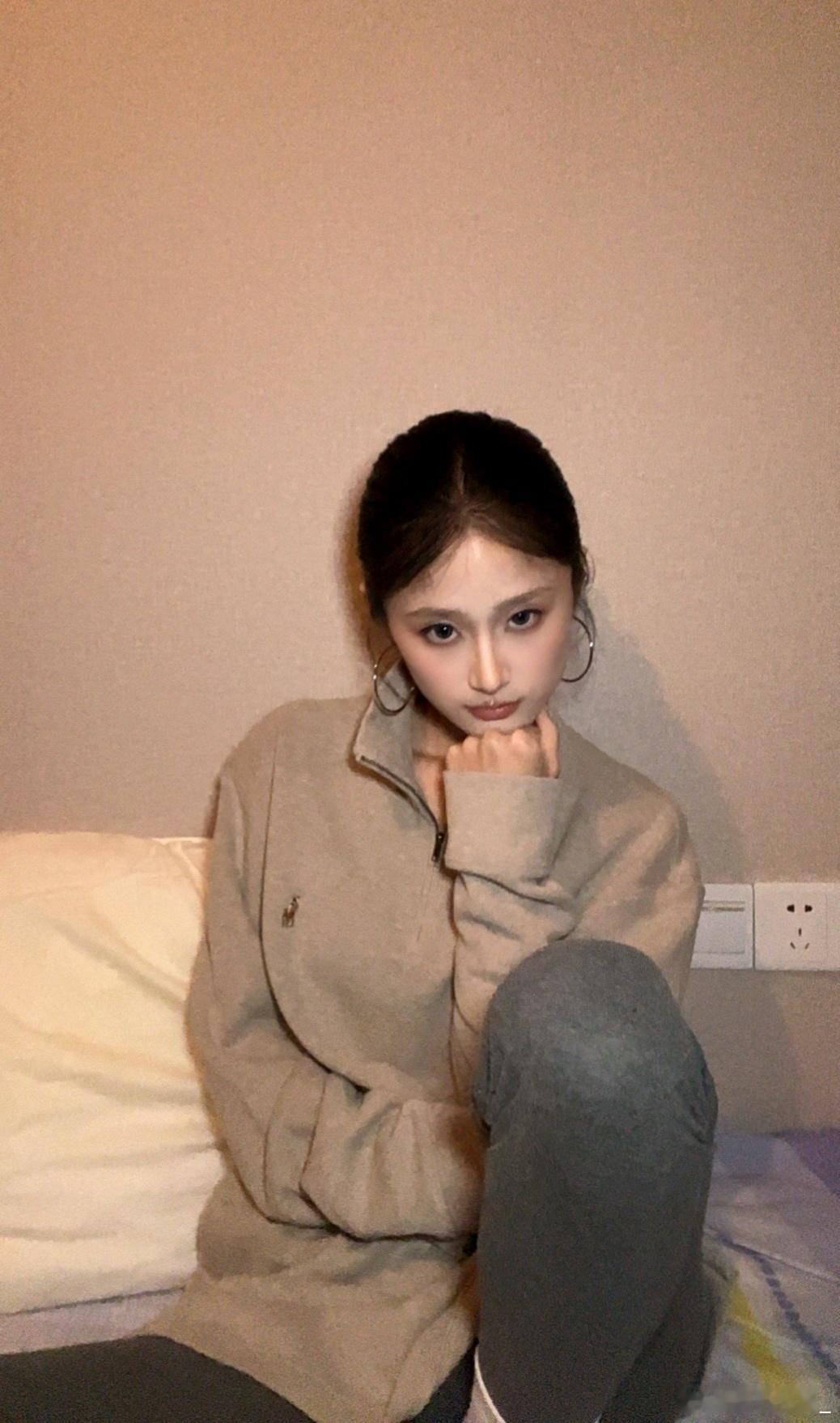 我现在是山顶洞人🟤 ​​​