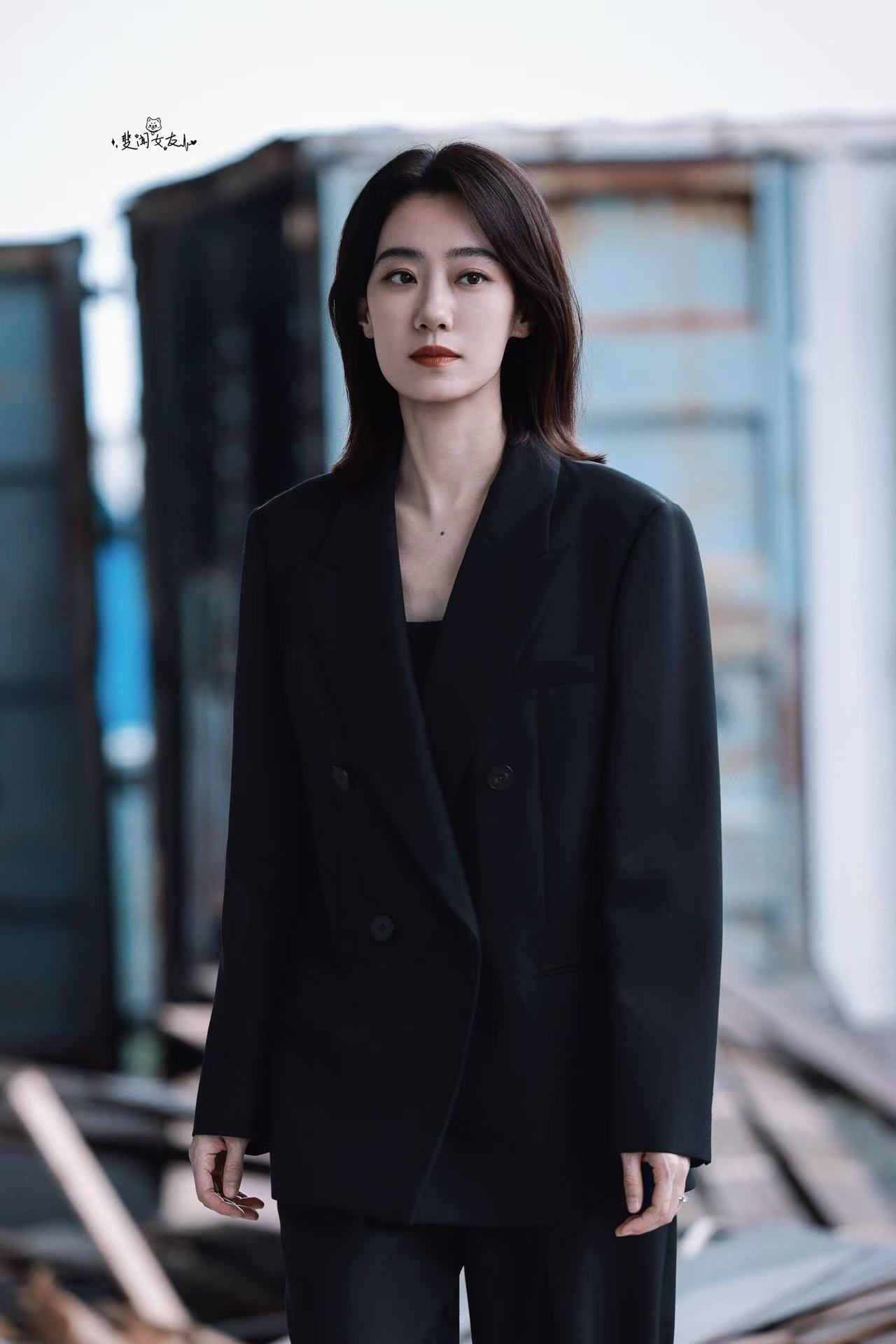 此女恐怕是西服的神张小斐蔡文静别试探了有市场 ​​​