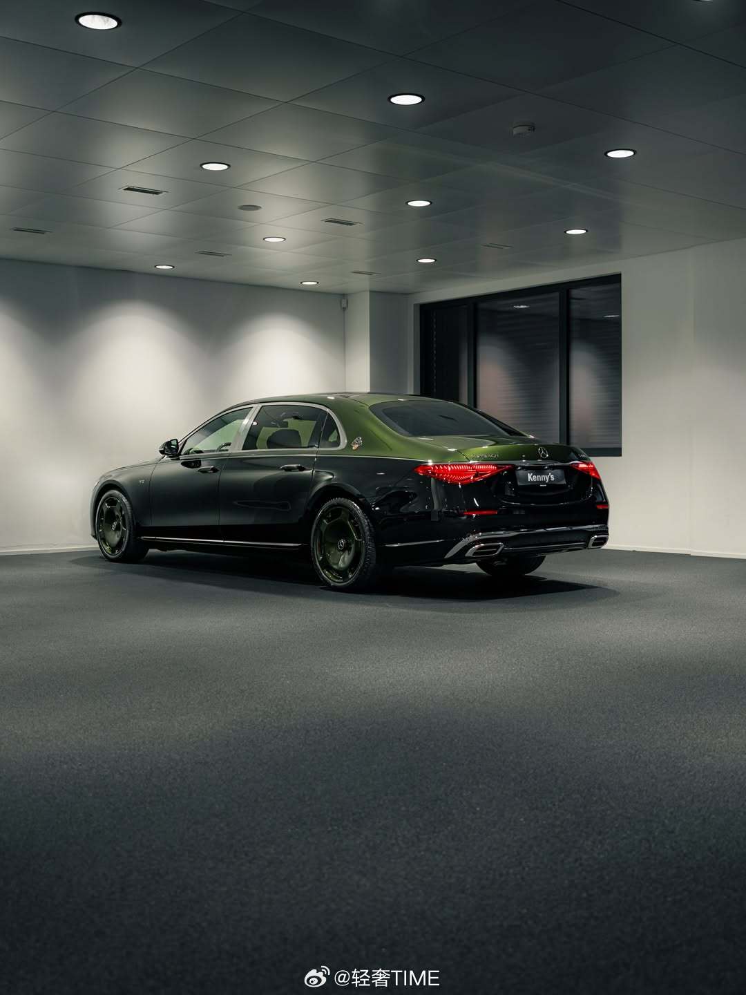 橄榄绿梅赛德斯-迈巴赫S级V12 Edition限量版 