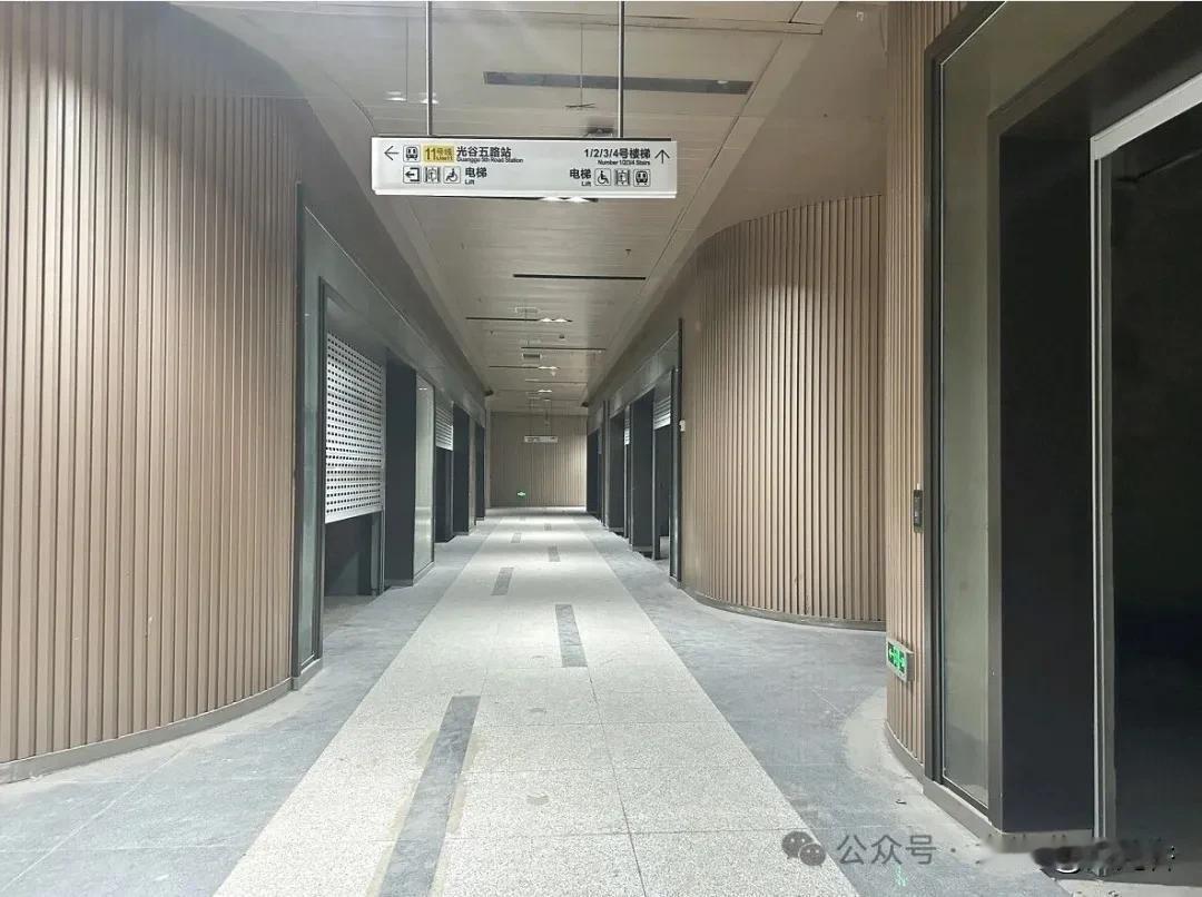 武汉地铁光谷五路、武汉东站地下空间招商

据武汉地铁运营消息。光谷又一地铁地下商