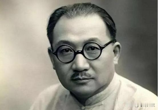 1967年8月，大财神孔祥熙病重。临终前，他握着妻子宋蔼龄的手，说：“我们孔家富