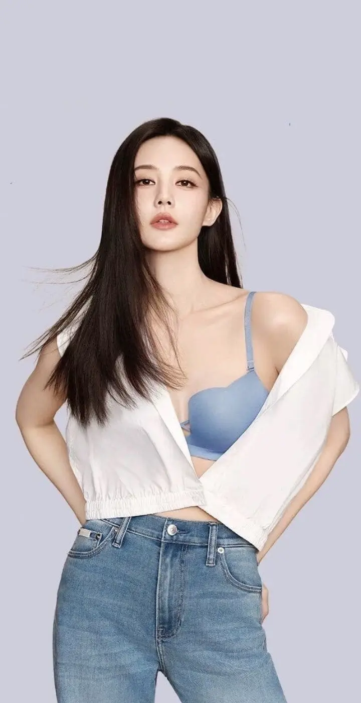 李一桐 内衣穿搭 小性感