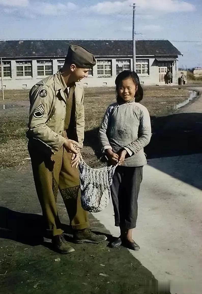 民国时期的云南，就这个样子，居然是全国前三位的经济水平。