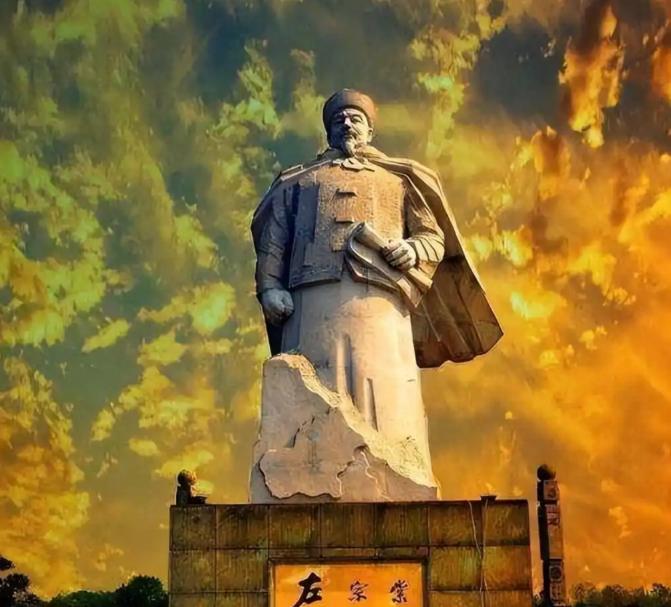 左宗棠的功绩远比我们想象的要高！1878 年左宗棠率军平定西域乱局，大军稳步推进