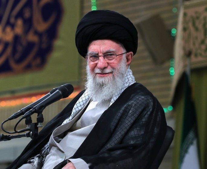 重大消息：巴基斯坦重申其对伊朗的无条件支持。巴基斯坦国防部长表示：“在任何情况下