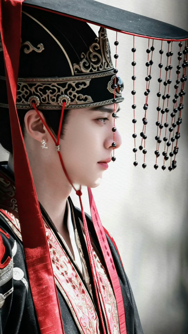 电视剧版将门独后  来报个到 ，尊贵无比的陛下，老奴来晚了。 