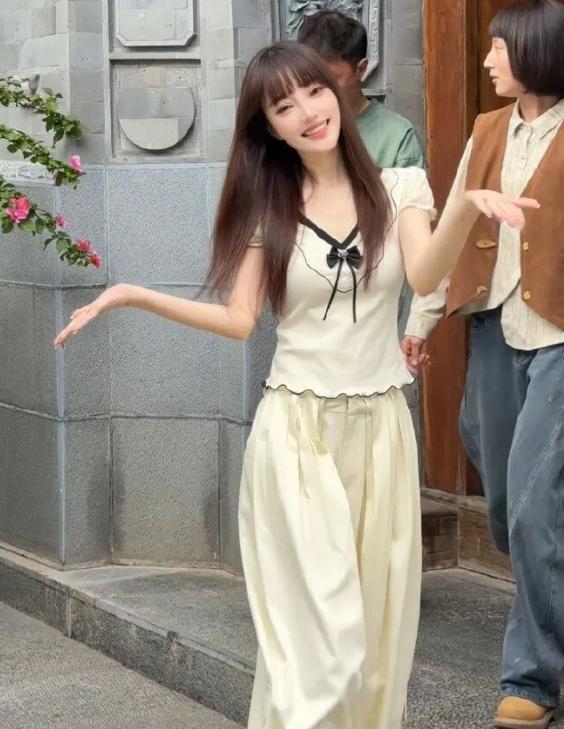 谁能想到，当年红遍全国的实力派演员李小璐，如今在娱乐圈几乎彻底没了出路，现状让人