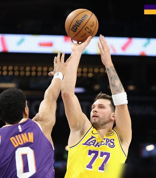 Luka Doncic 狂砍41分，却被一个名不见经传的 Royce O'Nea