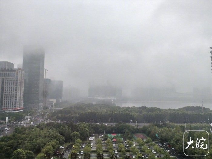#当涂一小时雨量45.5毫米全国第一#【#白海豚停编三天残涡还在倒水#】“白海豚