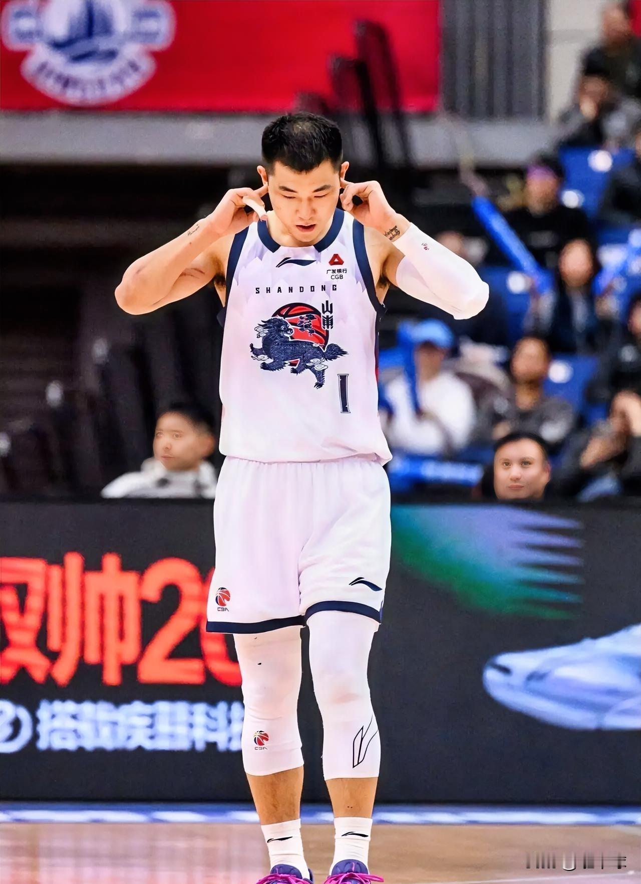 猫一场狗一场的山东高速，不出意外的出了意外主场83：96大比分输了浙江！
输了浙