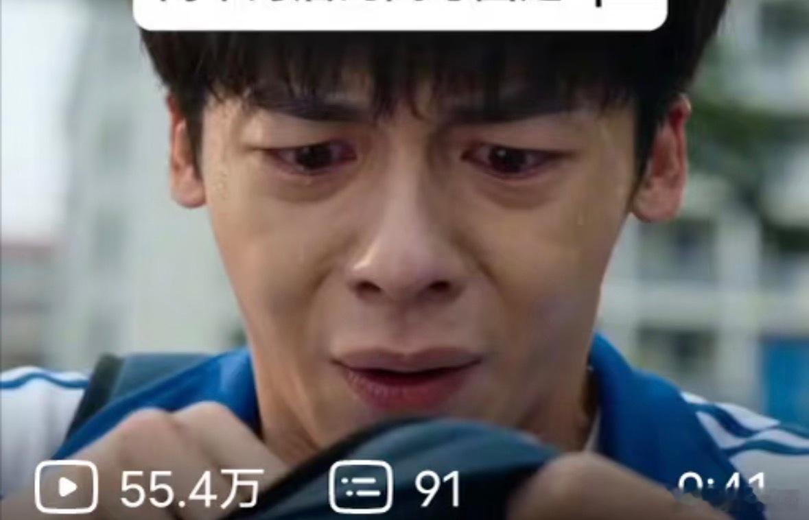AI脸 生理性厌恶我真的看见这个脸都不想看，直接划走，满脸AI，一点真人感觉都没