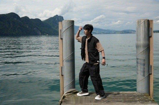 王鹤棣还能和肖战站在一起吗 ​​​