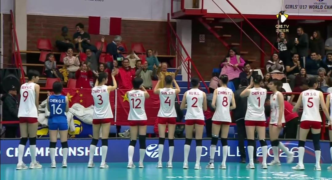 U17中国女排挺进八强！


今晨五点，U17女排世锦赛1/8决赛，中国队对阵多